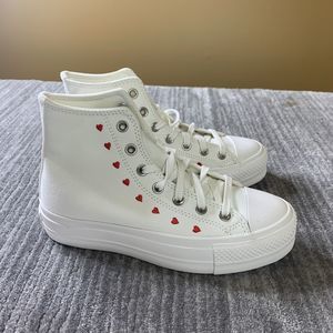 Converse Chuck Taylor All-star Hi White Red Hearts Wmns Size 6.5 A01599C New CDG